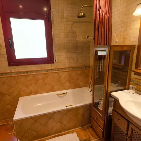 Violetas - Magnificent Sea View, 8 Pers And Baby Cot Available, Quiet Area Villa Lloret de Mar