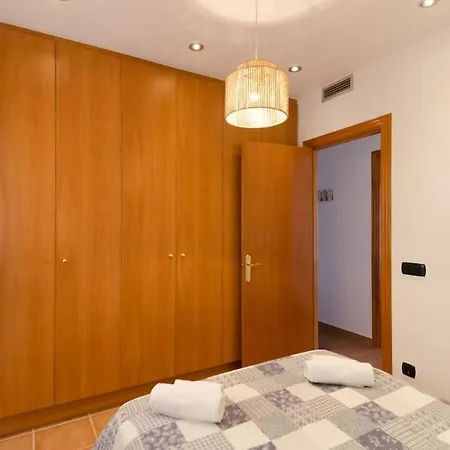 Violetas - Magnificent Sea View, 8 Pers And Baby Cot Available, Quiet Area Villa Lloret de Mar
