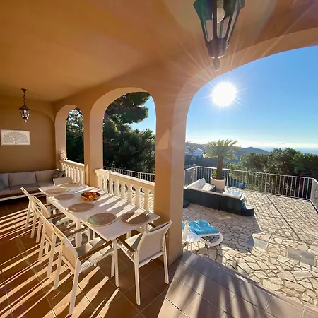 Violetas - Magnificent Sea View, 8 Pers And Baby Cot Available, Quiet Area Lloret de Mar