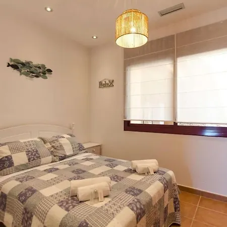 Violetas - Magnificent Sea View, 8 Pers And Baby Cot Available, Quiet Area Villa Lloret de Mar